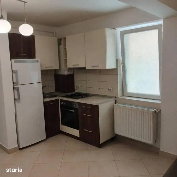 Apartament cu 2 camere, mobilat în Apărătorii Patriei