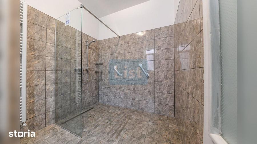 Casă cu 3 camere cu Teren 994 Mp în Central