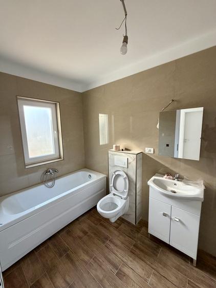 Duplex cu 3 camere cu Teren 300 Mp în Moșnița Nouă