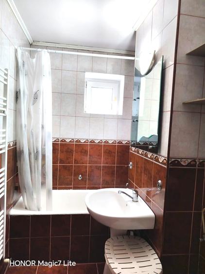 Apartament cu 2 camere semidecomandat în Est