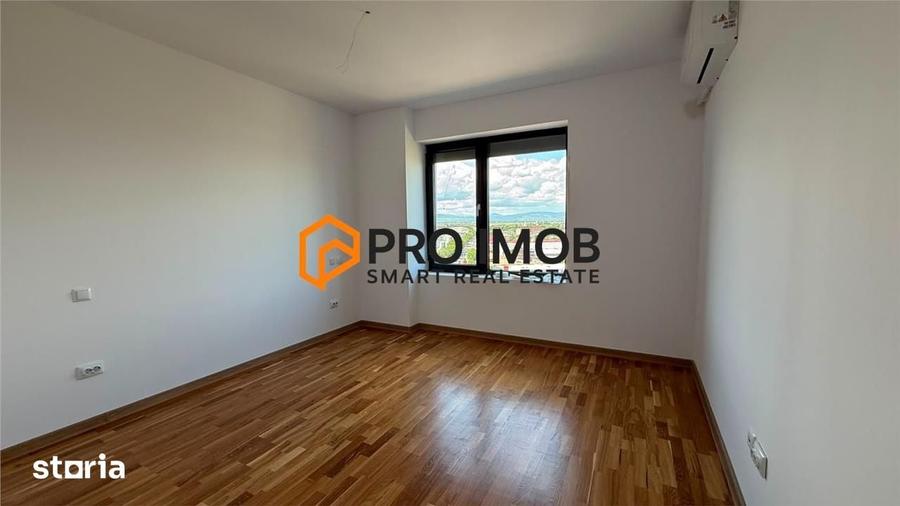 Apartament cu 4 camere decomandat în Obor
