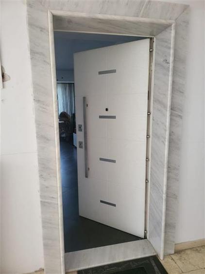 Apartament cu 3 camere decomandat în Lunca Cetățuii