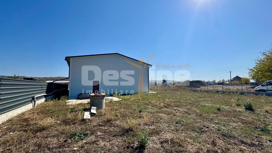 Spațiu comercial, de 390 mp, în Muntenii de Sus
