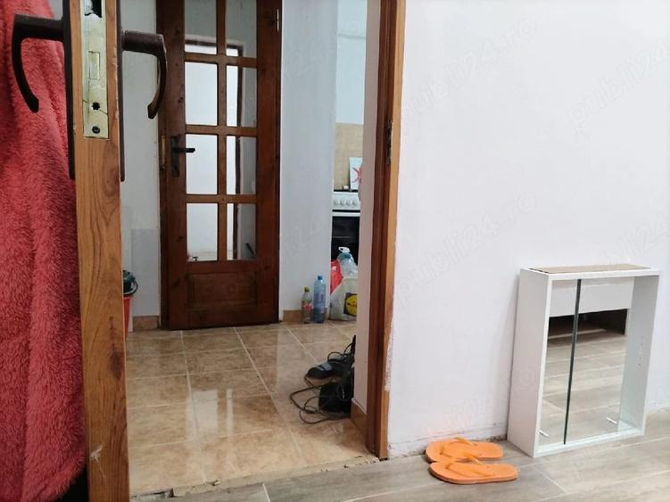 Garsonieră decomandată în Nădrag