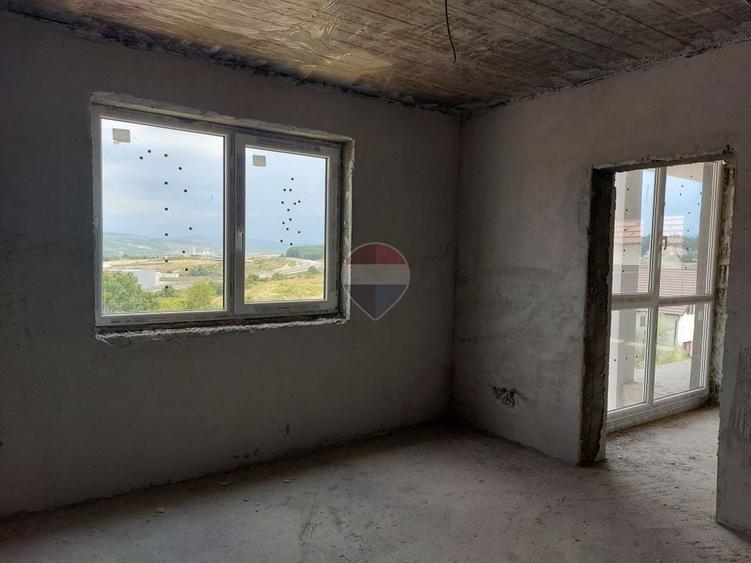 Casă individuală cu 6 camere cu Teren 515 Mp în Șelimbăr