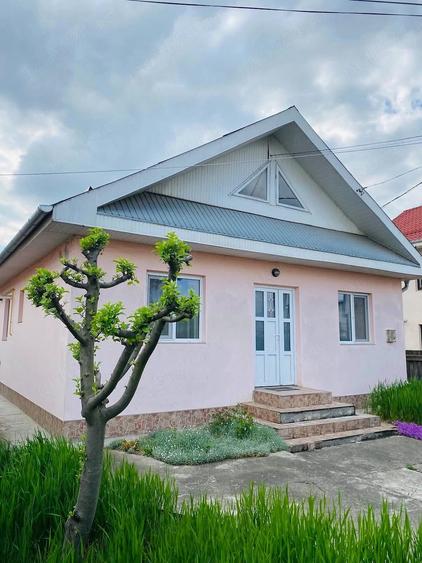 Casă cu 3 camere cu Teren 412 Mp în Central