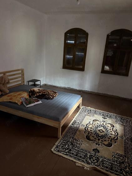 Casă cu 7 camere cu Teren 2759 Mp în Chizătău