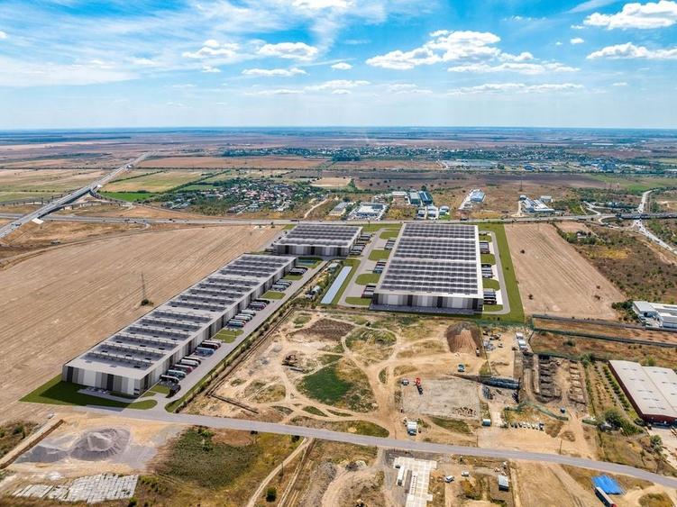 Spațiu industrial, de 113,813 mp, în Exterior Est