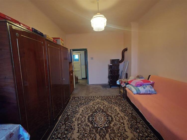 Apartament cu 2 camere nedecomandat în Central