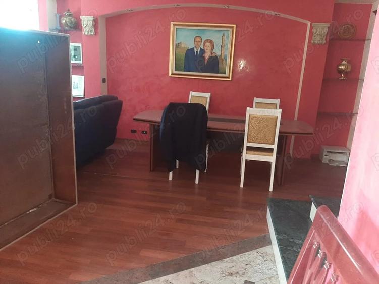Casă cu 6 camere cu Teren 200 Mp în Central