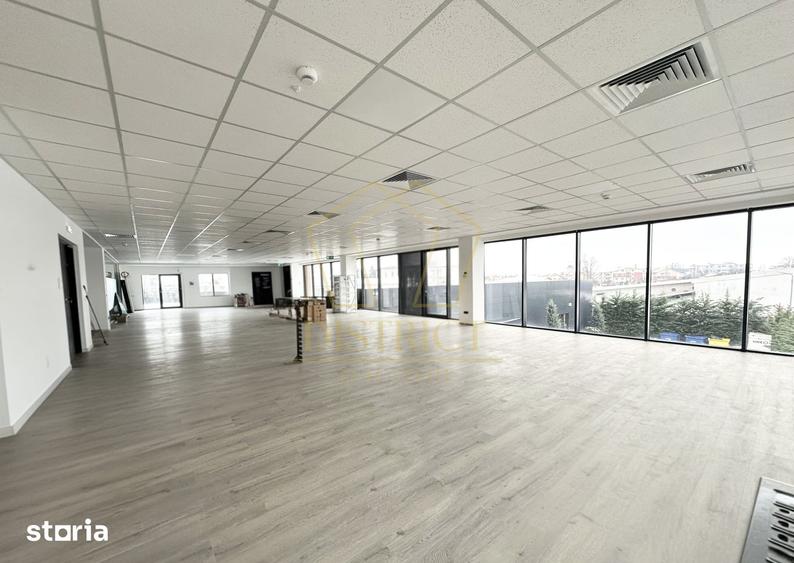 Spațiu comercial, de 300 mp, în Girocului