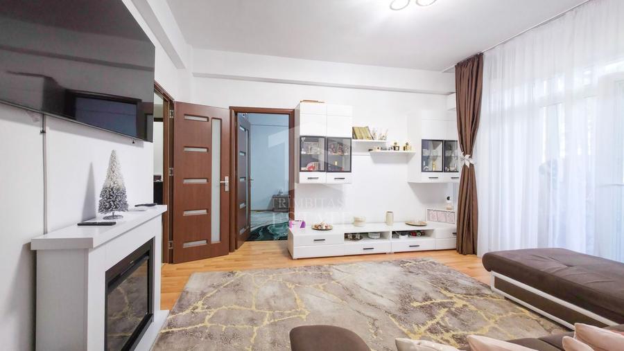 Apartament cu 3 camere decomandat, mobilat în Ferentari