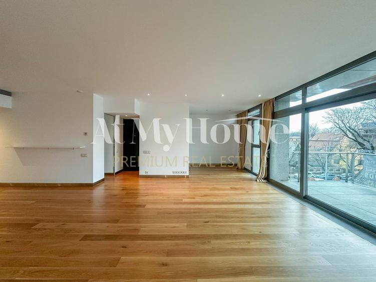 Apartament cu 4 camere decomandat, mobilat în Kiseleff