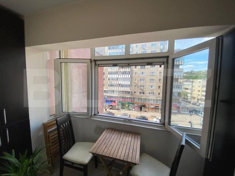 Apartament cu 3 camere decomandat, mobilat în Gară