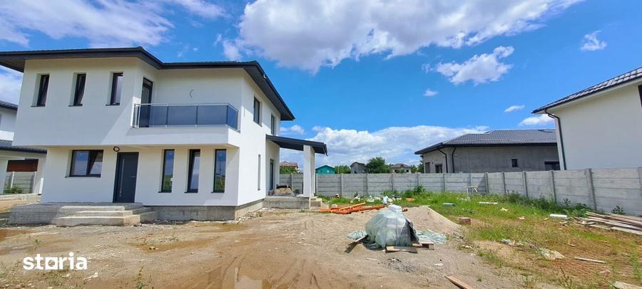 Casă cu 4 camere cu Teren 415 Mp în Dragomirești-Vale
