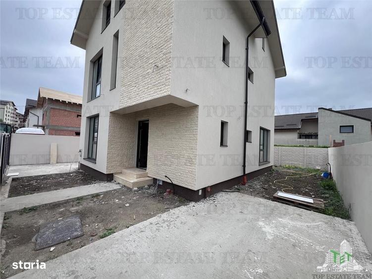 Casă cu 4 camere cu Teren 330 Mp în Prelungirea Ghencea