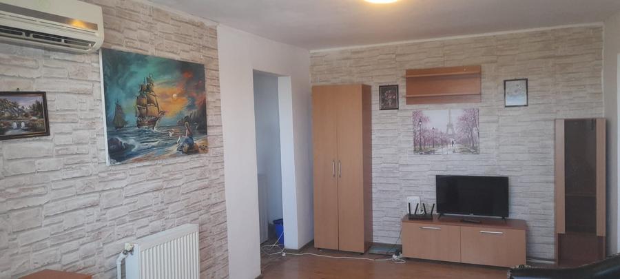 Apartament cu 2 camere semidecomandat în Exterior Vest