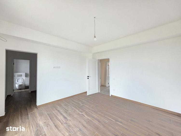Casă cu 4 camere cu Teren 650 Mp în Cristian