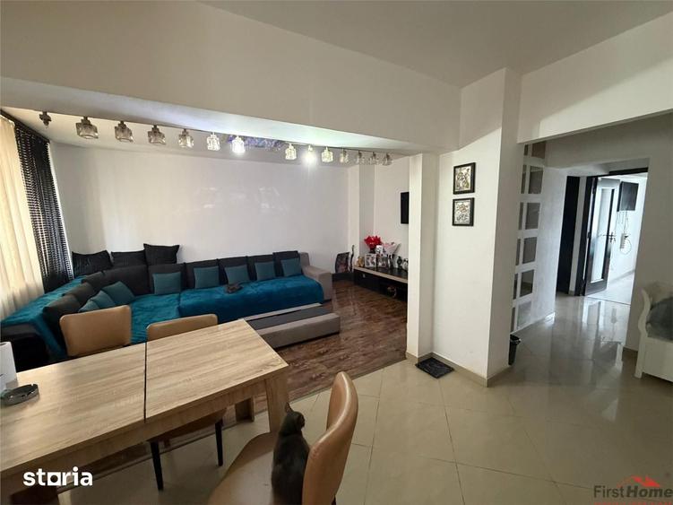 Apartament cu 3 camere decomandat în Central