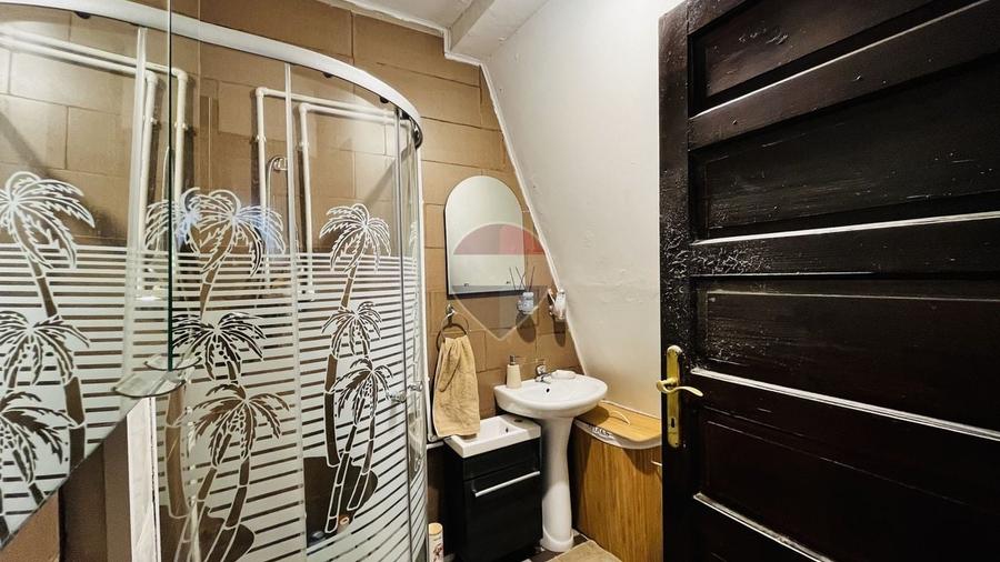 Casă individuală cu 4 camere cu Teren 959 Mp în Lăzăreni