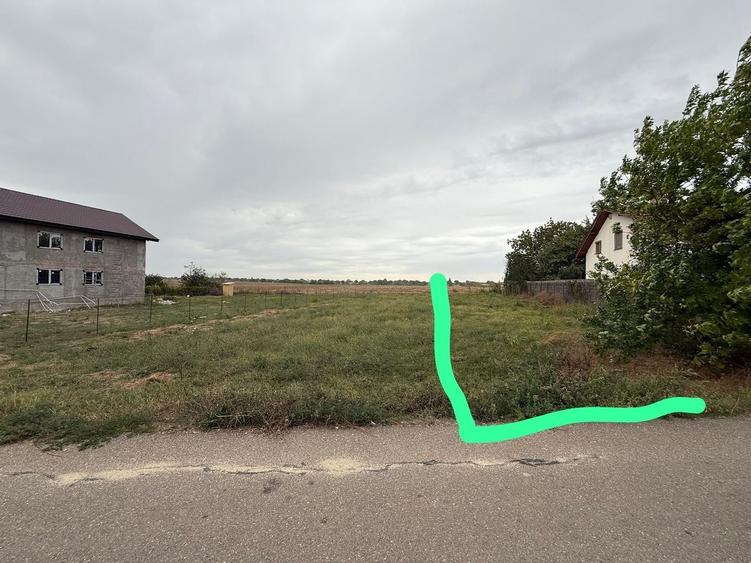 Teren Construcții intravilan de 610 mp, în Frumușani