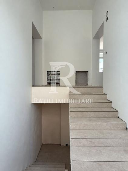 Spațiu comercial, de 391 mp, în Rogerius