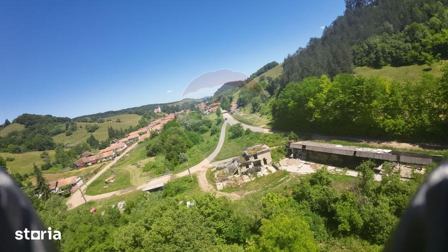 Teren de 3312 mp, în Daneș