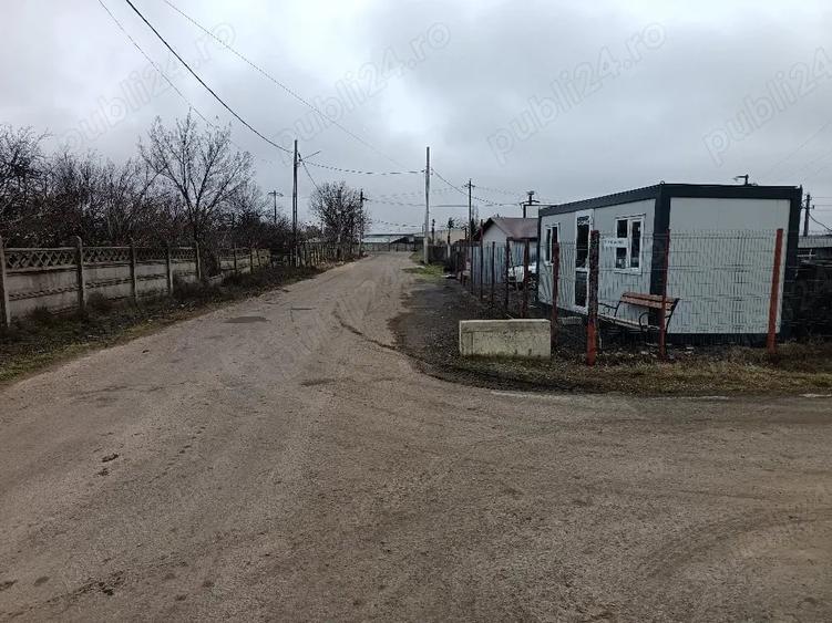 Teren de 997 mp, în Poșta
