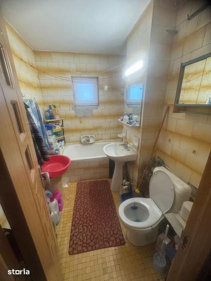 Apartament cu 3 camere decomandat în Inel I