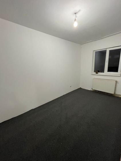 Apartament cu 2 camere decomandat în Lotrioara