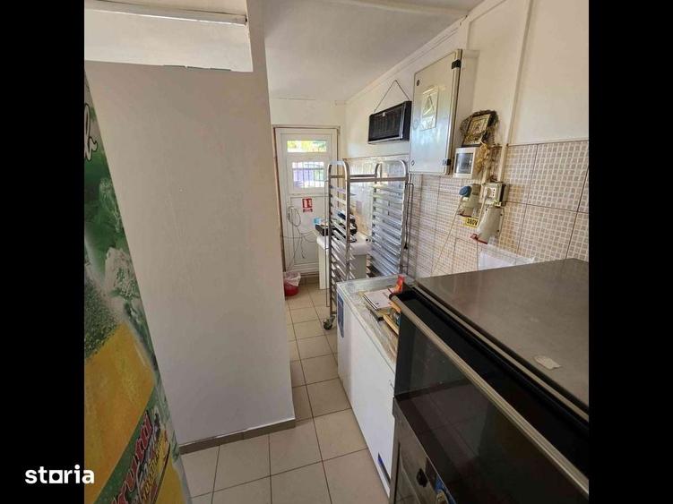 Spațiu comercial, de 60 mp, în Păulești