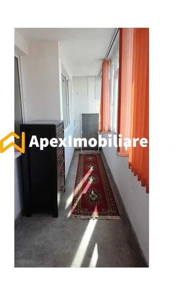 Apartament cu 2 camere semidecomandat în Bucur Obor