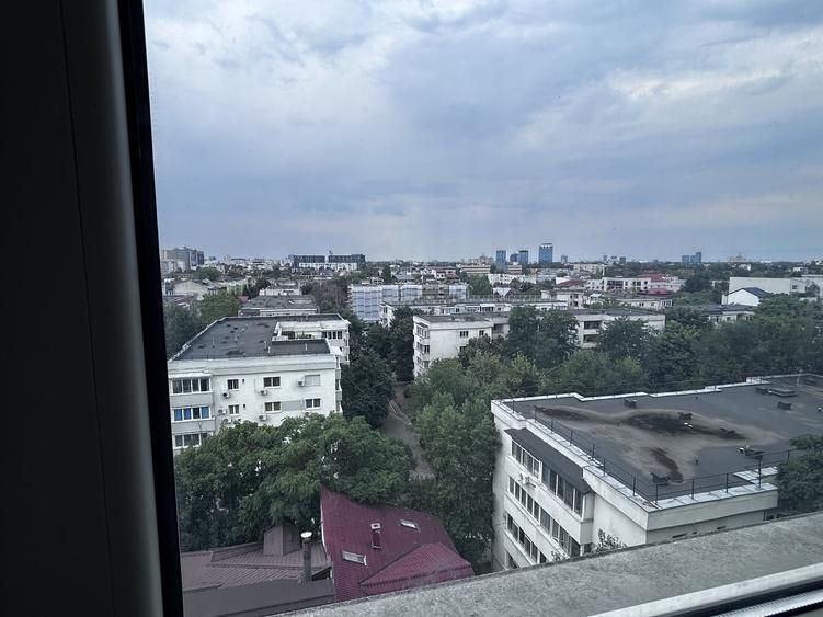 Apartament cu 2 camere decomandat în Tei