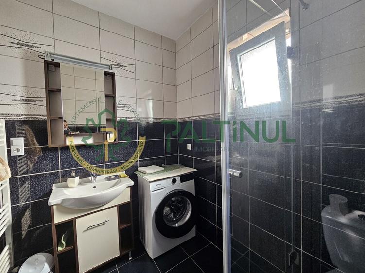Apartament cu 3 camere decomandat, mobilat în Piața Cluj