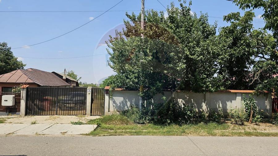 Casa 100 mp utili Adunatii Copaceni - 1