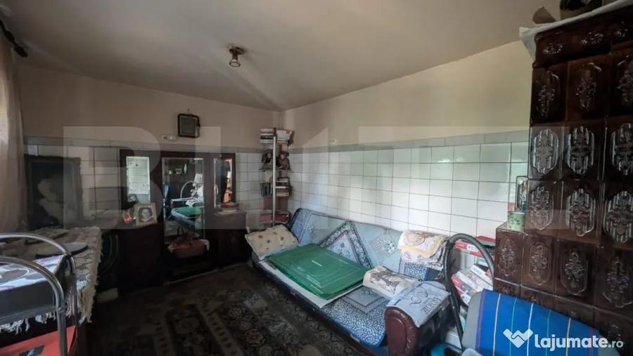 Casă cu 4 camere cu Teren 400 Mp în Central