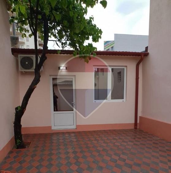 Casă individuală cu 4 camere cu Teren 149.44999694824 Mp în Vitan