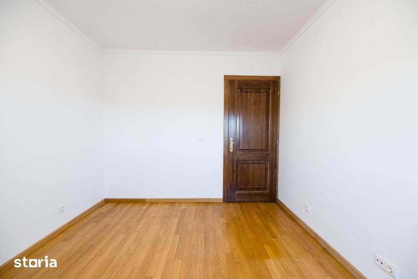 Apartament cu 3 camere decomandat în Micălaca — fotografia 3