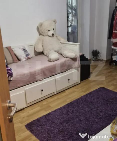 Apartament cu 3 camere decomandat în Ultracentral