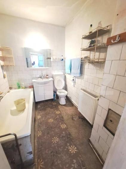 Casă cu 2 camere cu Teren 240 Mp în Cernatu