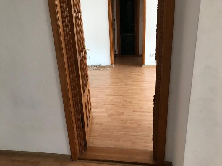 Apartament cu 2 camere semidecomandat în Gorjului