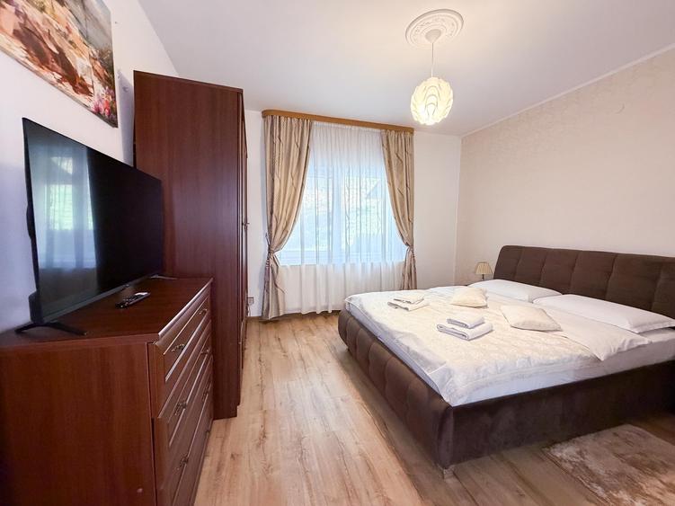 Casă cu 6 camere cu Canalizare în Bran