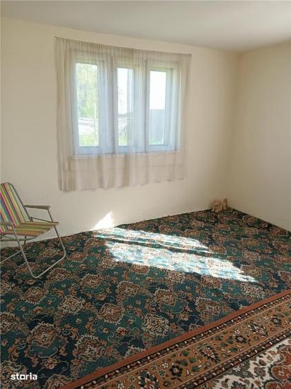 Casă cu 3 camere în Novaci