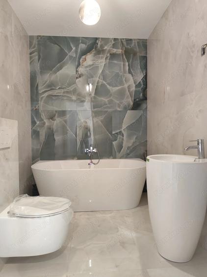 Apartament cu 6 camere în Nufărul