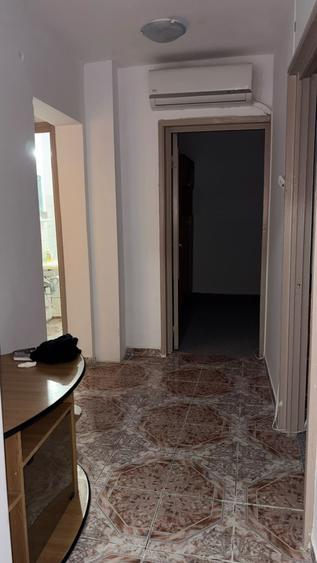 Apartament cu 3 camere decomandat în Nicolae Bălcescu