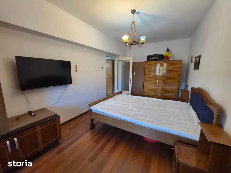 Apartament cu 2 camere decomandat în Energiei