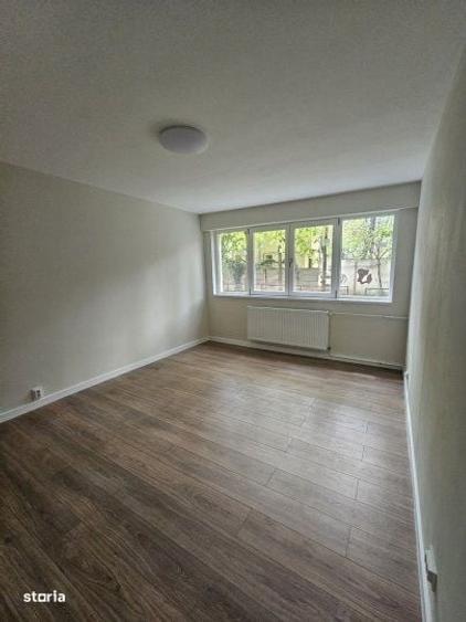 Apartament cu 2 camere decomandat în Eroii Revoluției