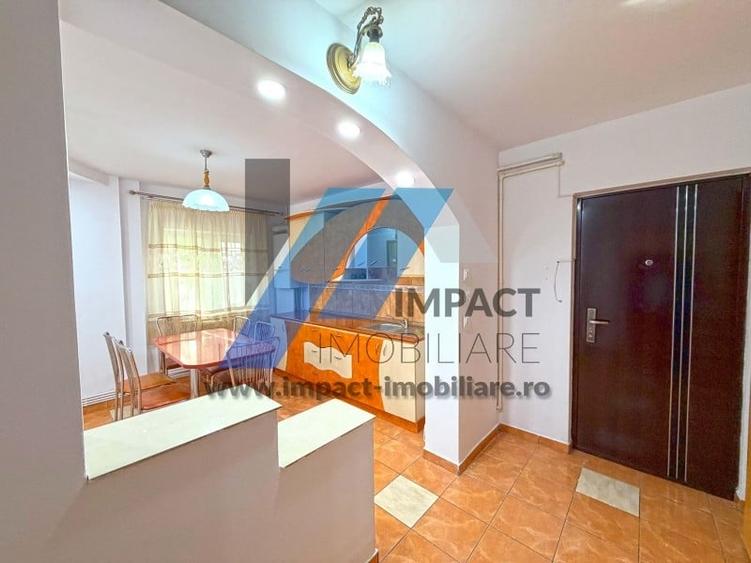 Apartament cu 3 camere decomandat în George Enescu