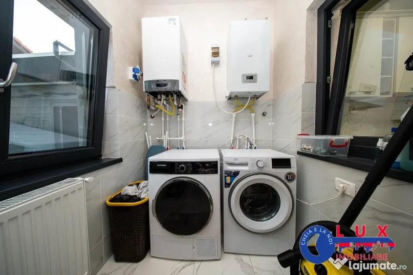 Casă cu 6 camere cu Teren 400 Mp în Babadag