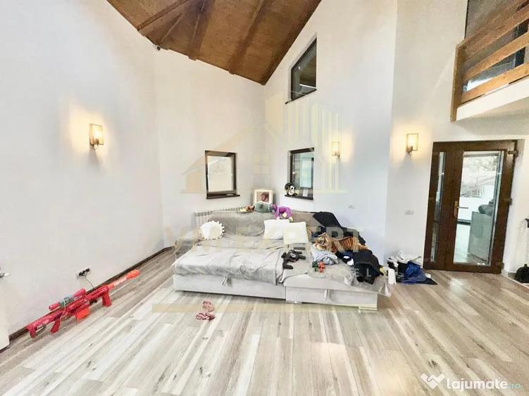 Casă cu 5 camere cu Teren 1362 Mp în Dragoslavele